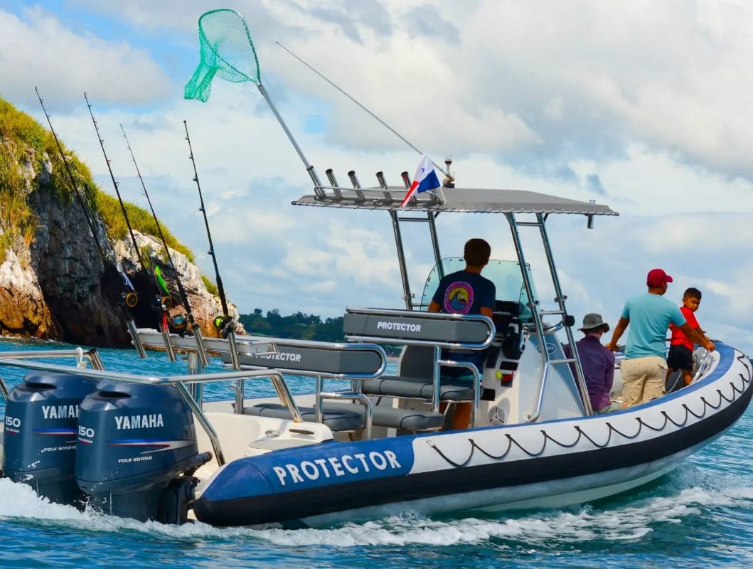 Charter de pesca en Isla Contadora: Lancha Protector 28′